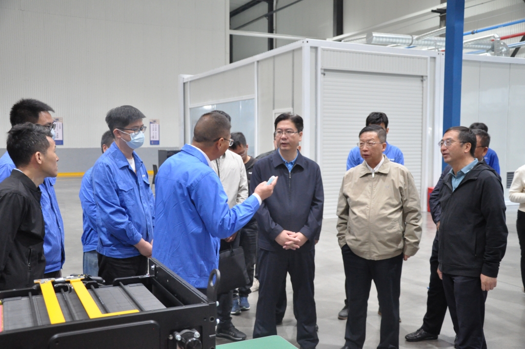 昆明市氢能、储能等绿色能源产业调研组到云南立博Ladbrokes动力集团有限公司发展调研